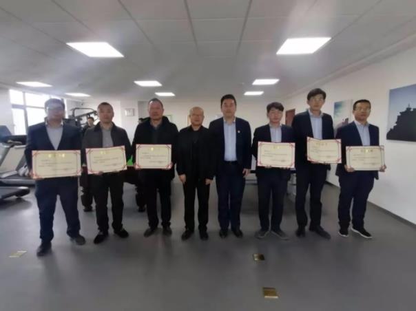 mk官方网站-mk官方网站-首页
团委举办球类联谊比赛(图2) mk官方网站-mk官方网站-首页
团委举办球类联谊比赛(图2)