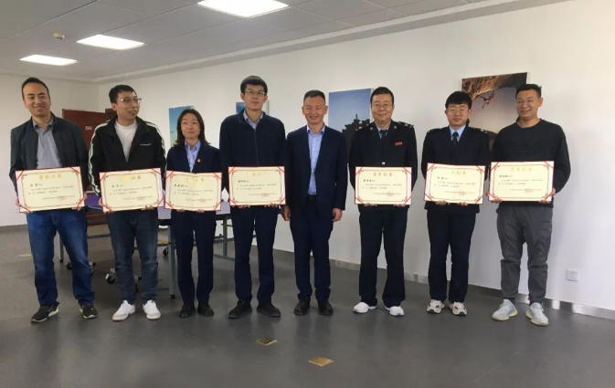 mk官方网站-mk官方网站-首页
团委举办“庆五一、迎五四”球类联谊比赛(图3)