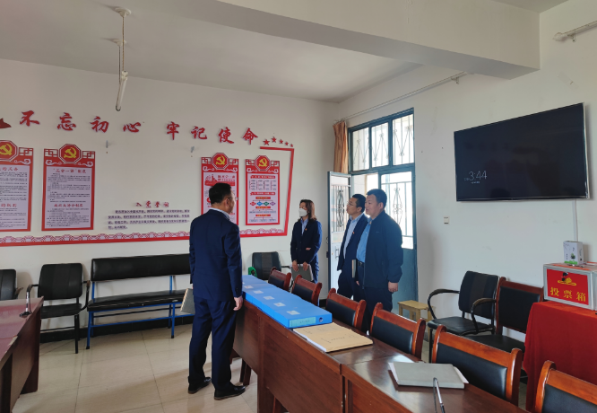 筑起安全墙 照亮乡村路——mk官方网站-mk官方网站-首页
鼎力支持包抓共建村社文明创建工作(图9)