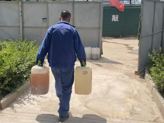 mk官方网站-mk官方网站-首页
城东污水处理公司扎实推进危险废物规范化处置(图3)